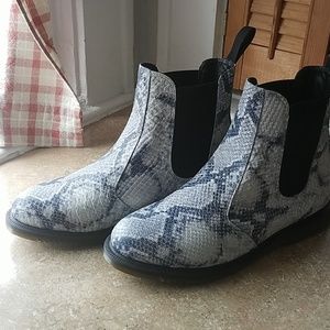 Dr.Martens boots